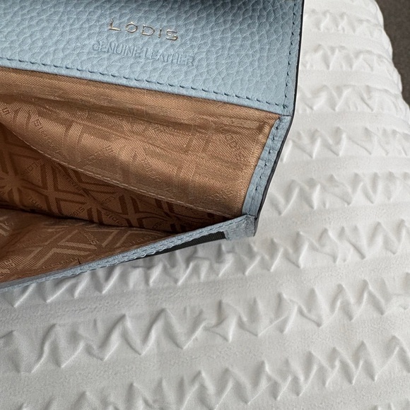 LODIS BLUE Kate Classic Pebbled Leather RFID Slim Large Flap Snap Wallet~UNIQUE - Picture 8 of 12